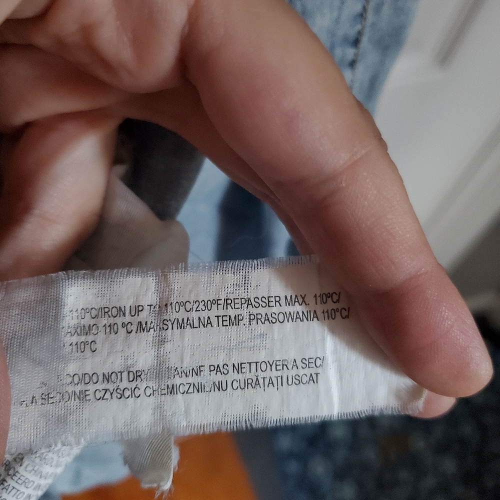 Denim sleevless jacket - Picture 5 of 8